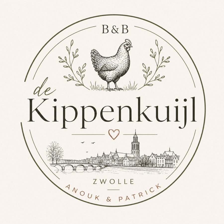 Logo van B&B de Kippenkuijl: een getekende kip tussen takjes, met daaronder de skyline van Zwolle